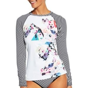 Women’s Size M, Calia Long-sleeve Rashguard  🩷🖤🩵